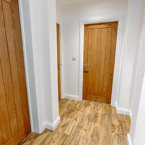 Chute House 4 Bed House Private Garden Ccenter Holiday home